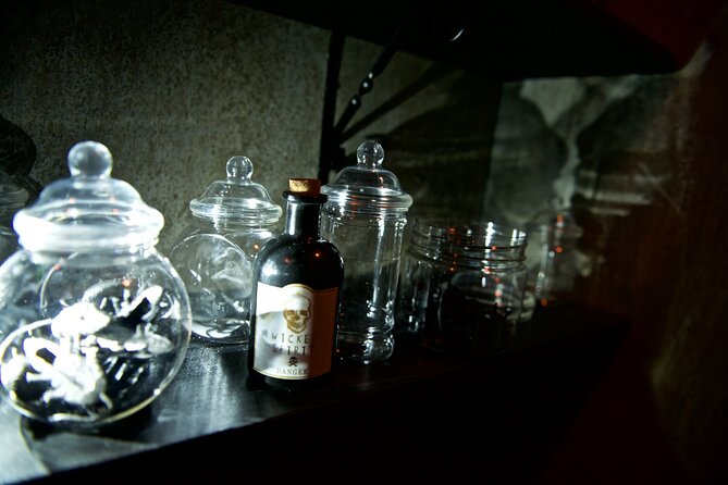 moviESCAPE Stockport Merlin's Magic Academy Escape Room Game - The Guide Role: When You Need a Nudge