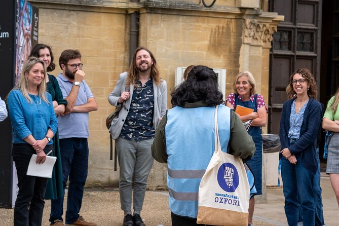 Natural History Museum Tour - by Uncomfortable Oxford™ - Oxford University Museum of Natural History: where the walking tour starts