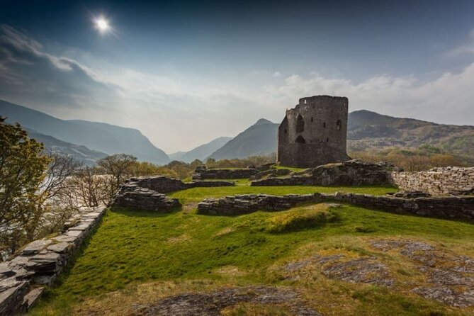 North Wales & Caernarfon Castle Full-Day Tour from Manchester - Conwy Castle and Town Walls: a sea-side medieval photo stop that’s worth the walk