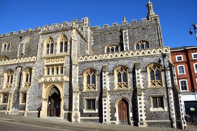 Norwich Self Guided Walking Tour and Interactive Treasure Hunt - Norwich Market and The Guildhall: energy, timing, and easy breaks