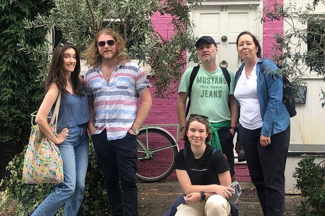 Notting Hill Walk Celebrities and Film Locations - Small Group Pace and Guide Style With Up to 15 People