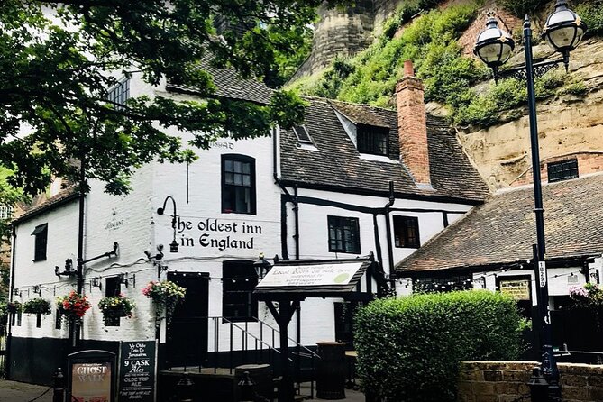 Nottingham and Robin Hood Private Guided Walking Tour - St Mary’s Church: medieval atmosphere with a simple timing warning