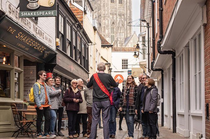 Official Canterbury Guided Walking Tour - 14.00 Tour - Butter Market meeting point: a clear start for a smooth walk