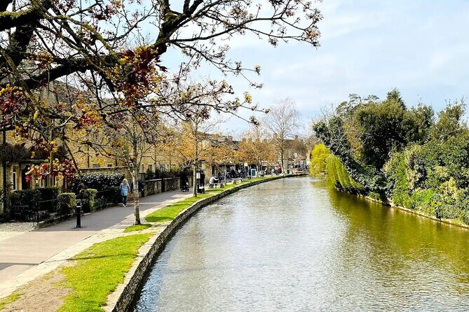 One Day Tour from London to The Cotswolds - Bourton-on-the-Water: the River Windrush walk plus your lunch break