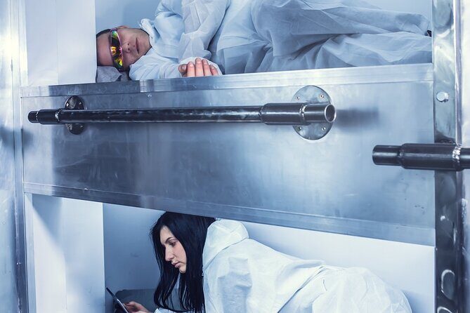 One-hour Private Star Struck Escape Room Gaming in London - Star Struck Plot: 2220 Sci-Fi Mystery in Camden