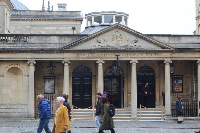 One Way or Round Trip Private Transfer: Heathrow Airport to Bath - Meet-and-greet at Heathrow: where the stress gets removed