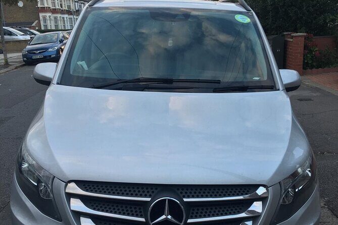 One Way Taxi Transfer from Heathrow Airport to Gatwick Airport - Who This Transfer Suits Best (And Who Should Think Twice)