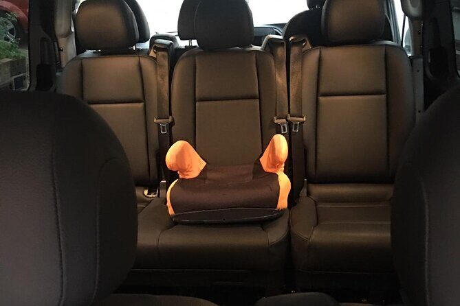 One Way Taxi Transfer from Heathrow Airport to Gatwick Airport - Small Extras You Should Know Before You Go