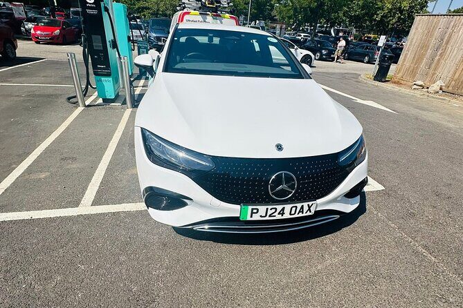 One Way Taxi Transfer from London Luton Airport to London City - Who This One-Way Transfer Fits Best