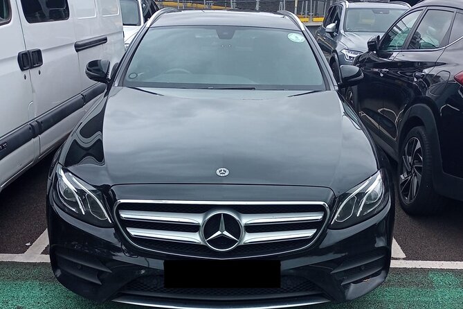 One Way Taxi Transfer from Stansted Airport to London - Comfort and Included Extras: What You Actually Get