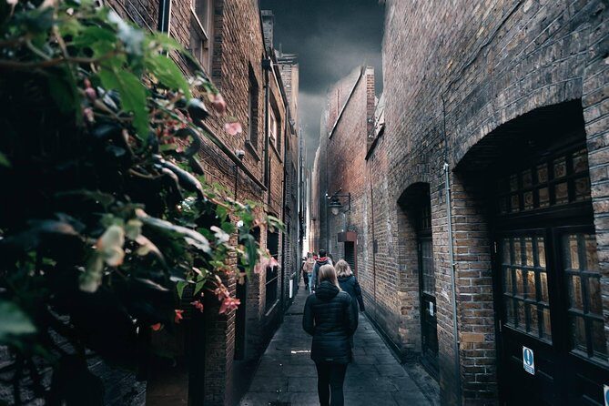 Original Harry Potter Locations Tour - Guided Tour of London - The Ministry of Magic location and Knockturn Alley vibes
