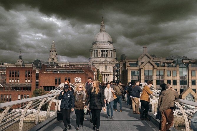 Original Harry Potter Locations Tour - Guided Tour of London - Borough Market to Trafalgar Square: how the guide turns London streets into movie cues