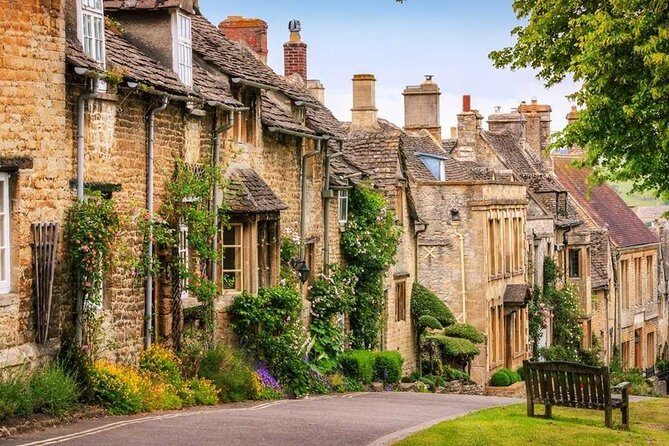 Our Famous North Cotswold Tour - The guide style: flexible, conversational, and focused on your interests