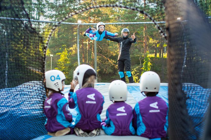 Outdoor Wind Tunnel Skydiving Experience in Kent - Your One-on-One Flight in the Wind Tunnel Aerodium