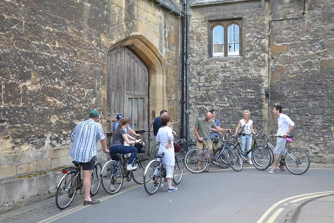 Oxford Bike Tour with Student Guide - Eagle and Child: the pub stop that connects you to Tolkien and Lewis
