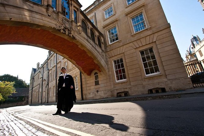 Oxford City and University Walking Small Group PUBLIC Tour - Bodleian Library Area and the Divinity School Harry Potter Site