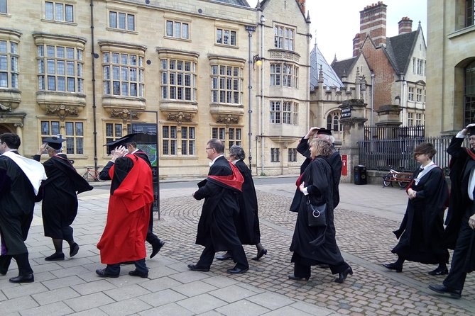 Oxford City and University Walking Small Group PUBLIC Tour - What You Pay For vs. What You Skip: Clear Admission Expectations