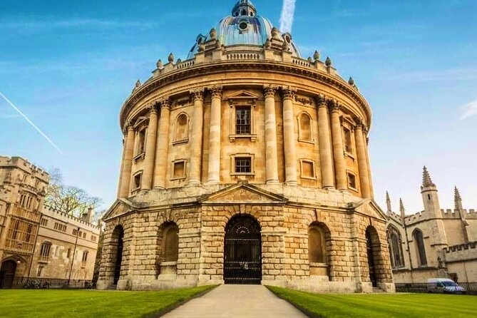 Oxford Official University & City Tour - Broad Street start point and why this route works