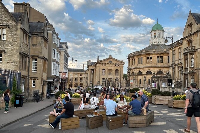 Oxford Pub Tour: Historic Pubs and Local Brews - Starting at The Market Tap in Covered Market
