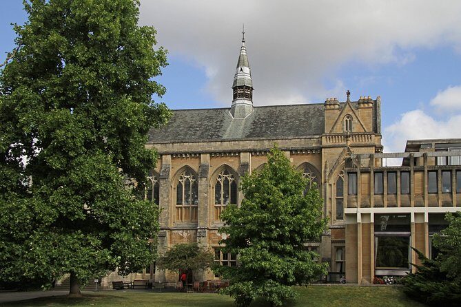 Oxford, Shakespeare Country & Warwick castle private Tour - Who this tour suits best (and who should adjust expectations)