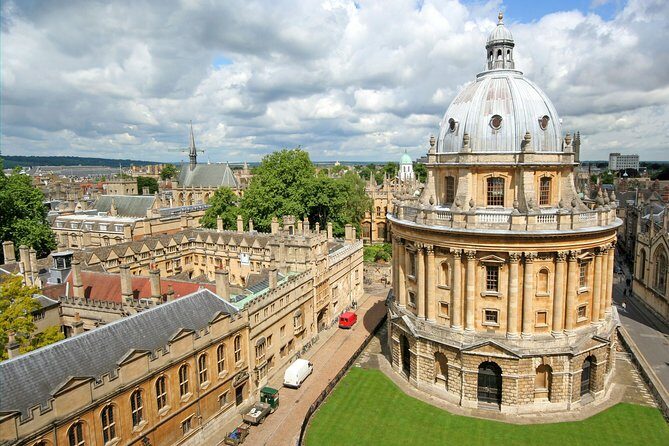 Oxford, Stratford, Cotswolds & Warwick Castle Tour from London - Oxford walking tour and St Mary the Virgin: getting your bearings fast