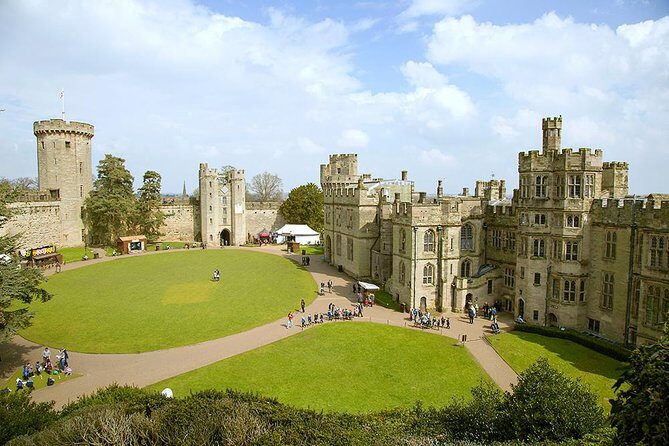 Oxford, Stratford-upon-Avon & Cotswolds Day Trip from London - Stratford-upon-Avon photo moments and free time choices