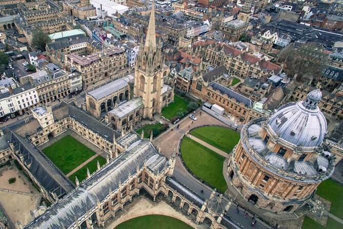 Oxford Tour App, Hidden Gems Game and Big Britain Quiz (1 Day Pass) UK - How the Oxford GPS game works (and what you’re paying for)