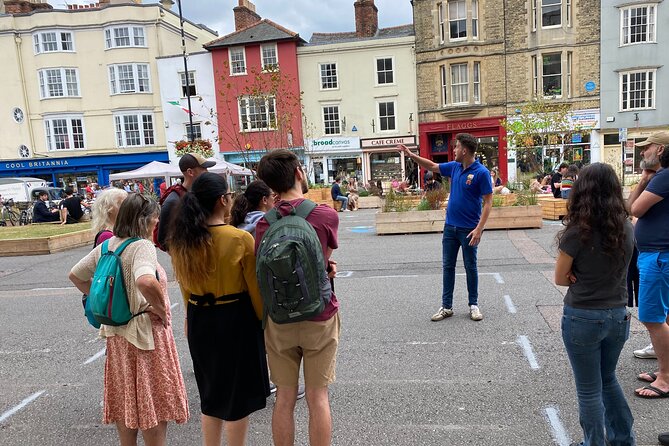 Oxford University Walking Tour by Alumni™ & Optional New College - The 90–150 minute Oxford snapshot: why the walking route works