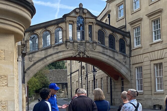 Oxford University Walking Tour by Alumni™ & Optional New College - Sheldonian Theatre and the Oxford “myth check”