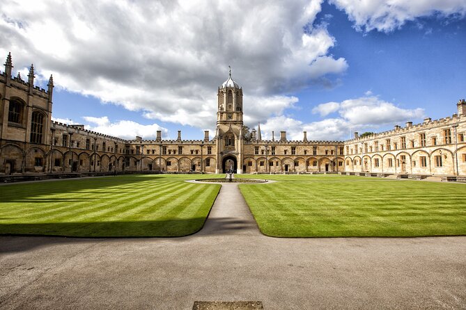 Oxford University Walking Tour by Alumni™ & Optional New College - All Souls College and the University Church: prestige with a pulse