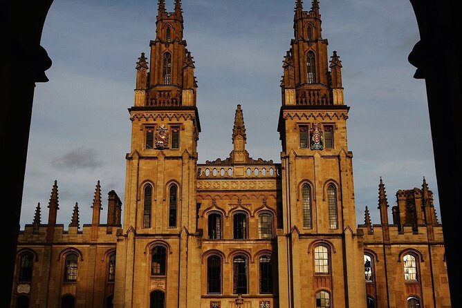 Oxford Walking Tour for Private Groups - Oriel College and Merton College: The Feel of Daily Academic Space