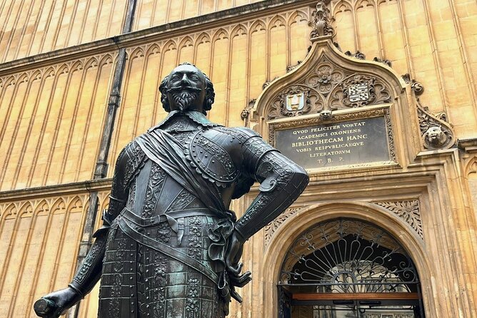 Oxford Walking Tour for Private Groups - Exeter College and Lincoln College: Colleges You Can Read at a Walk Pace