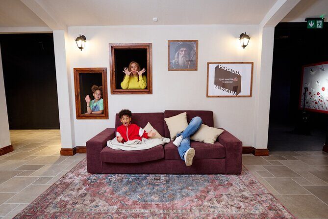 Paradox Museum London Admission Ticket - Camouflage Room: the art of looking twice