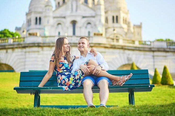 Paris by Rail - Sightseeing Bus and Eiffel Tower Champagne Lunch - Arc de Triomphe and the Champs-Élysées stretch: big sights, big geometry