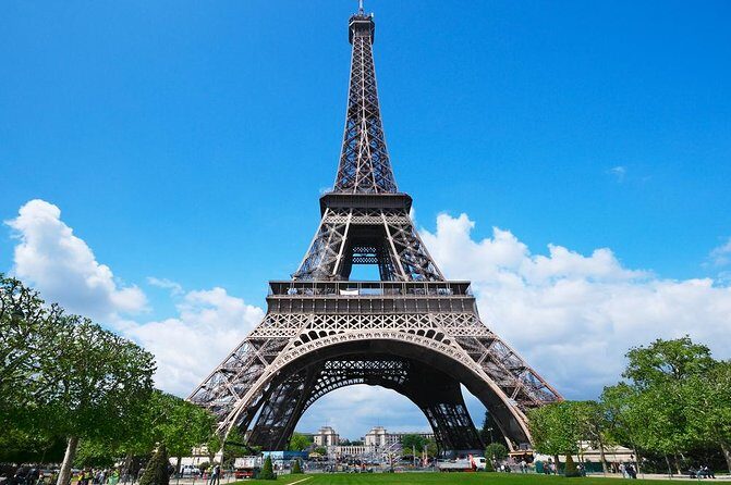 Paris by Rail with Sightseeing Bus and River Cruise - Hôtel de Ville, Notre-Dame Area, and the Arc Zone: How the Route Builds a Paris Mental Map