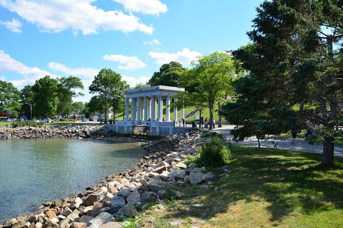 Plymouth Pilgrims Self-Guided Walking Audio Tour - How the Plymouth Pilgrims audio tour works (offline GPS, pacing, start/stop)
