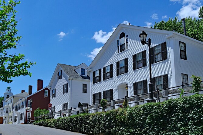 Plymouth Pilgrims Self-Guided Walking Audio Tour - Stop 1: Plymouth Visitor Information Center to Mayflower II