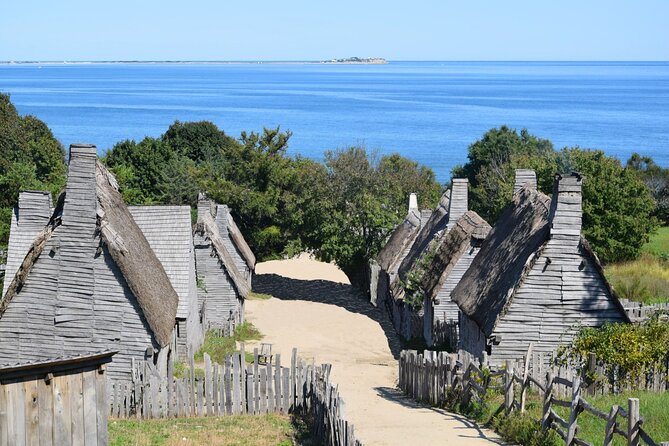 Plymouth Pilgrims Self-Guided Walking Audio Tour - Stop 2: Mayflower Society House and Plymouth Rock