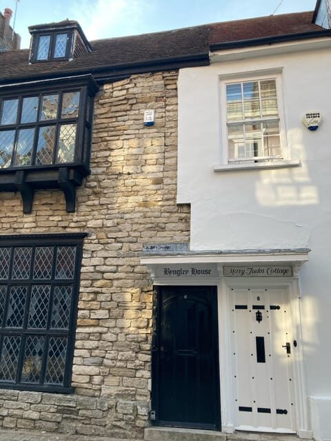 Poole: Walking Tour of Historic Poole - The Lord Baden Powell statue and Brownsea’s Viking thread