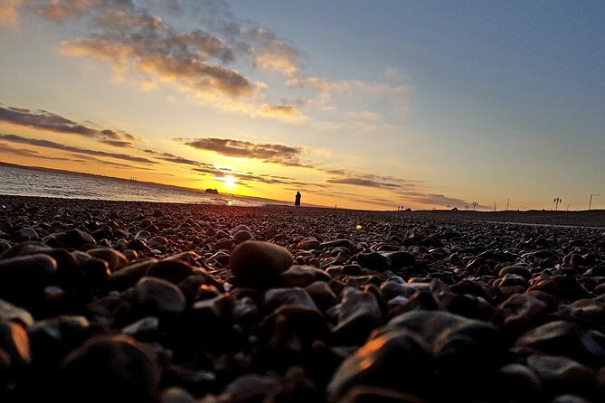 Portsmouth Tour App, Hidden Gems Game and Big Britain Quiz (1 Day Pass) UK - Portsmouth By Phone: How the GPS Quest Actually Works