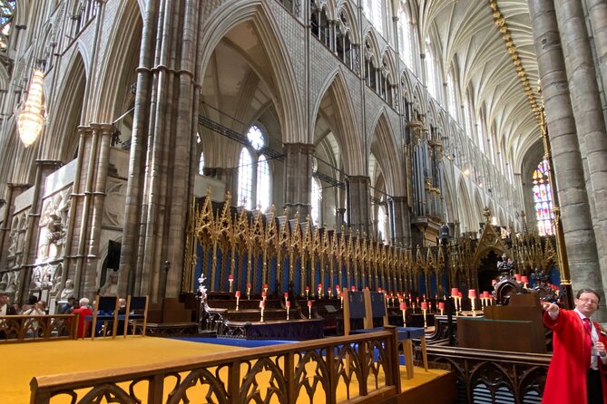 Priority Access Tour of Westminster Abbey with London Eye option - Small group of up to 20: how pacing and sound affects the experience