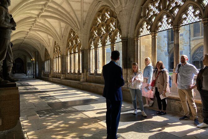 Priority Access Westminster Abbey Tour with a Professional Guide - Group Size, Pacing, and Hearing the Guide