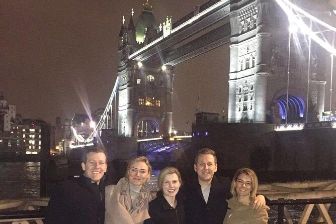 Private 2-Hour Night Tour of London in an Iconic Black Cab - Southwark Cathedral, Borough Market, and Shakespeare’s Globe at night