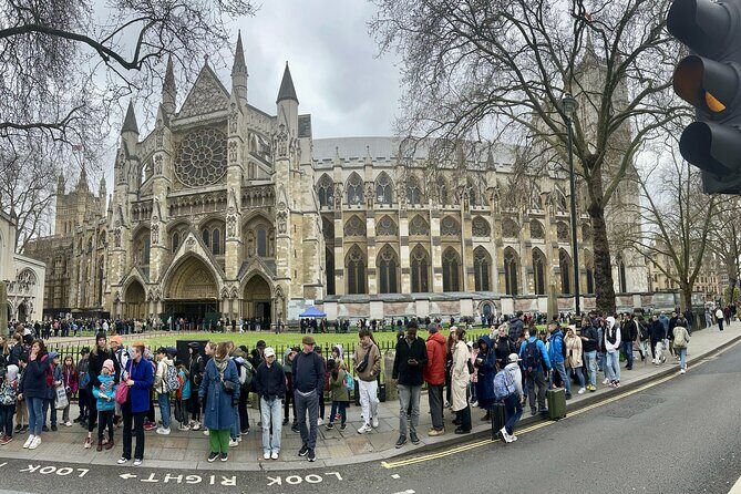 Private 5-Hour London Tour with Pickup – Explore Iconic Landmarks - Tickets, Entry Fees, and the Self-Guided Reality