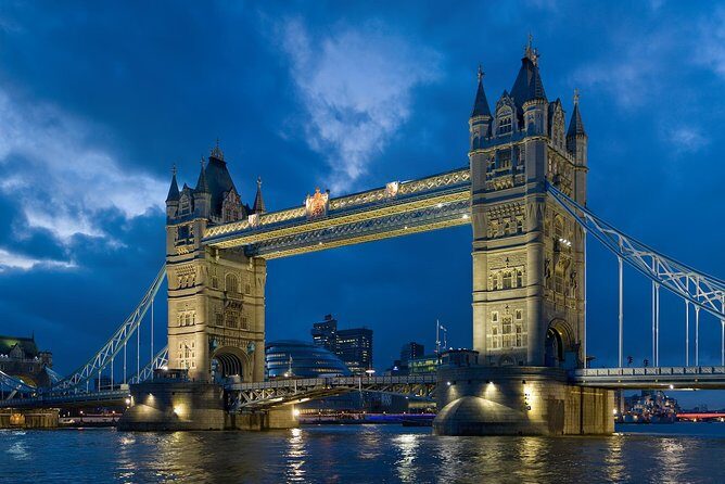 Private 8-hour Tour of London: Private driver & licensed guide w/ Hotel Pick Up - Big Ben + Buckingham Palace Area: Seeing the Icons Without Running