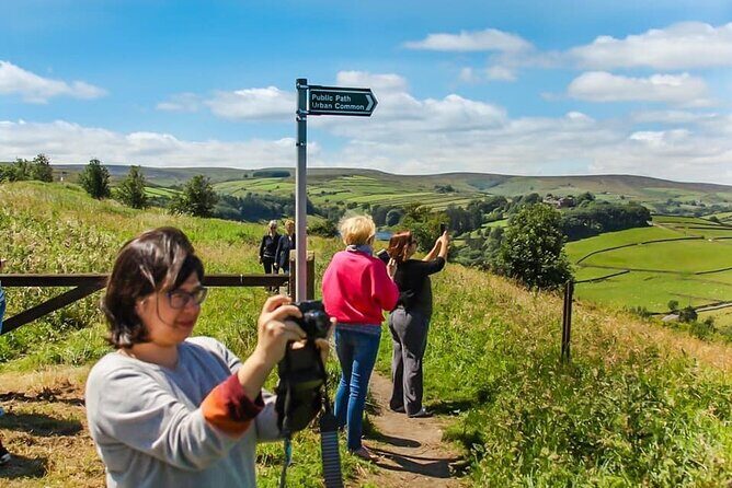 Private "All Creatures Great and Small" Yorkshire Dales Tour from Harrogate - Thirsk and the World of James Herriot: your first cultural anchor