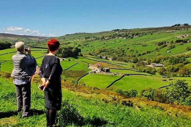 Private "All Creatures Great and Small" Yorkshire Dales Tour from Harrogate - Starting in Harrogate: pickup that sets the tone