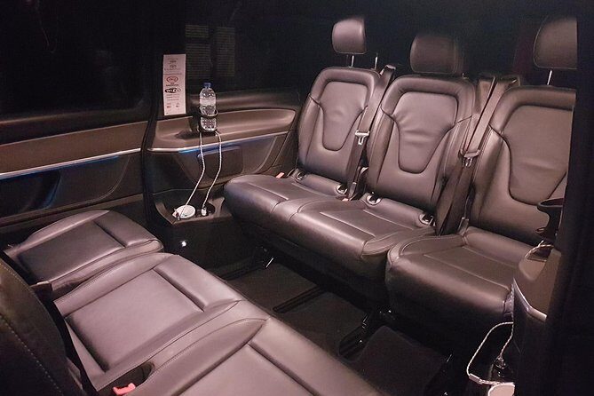 Private Arrival Transfer: Heathrow Airport to London with Stopover at Stonehenge - Heathrow pick-up that actually feels like an arrival plan