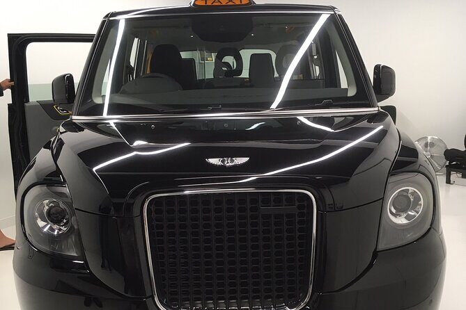 Private Beatles and London Rock Tour in Electric Taxi - Stop 1: Abbey Road Studios, the museum, and recreating the cover