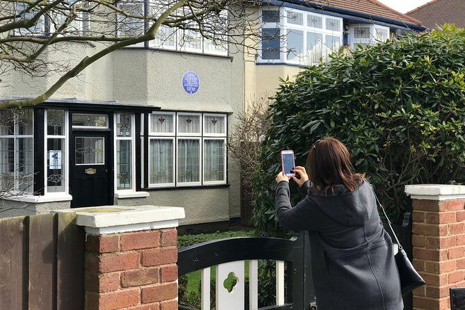 Private Beatles Car Tour, Penny Lane, Strawberry Field & childhood homes - The cathedral choir audition detail and why it’s a smart trivia stop